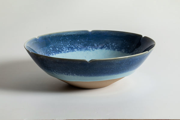 梶原大敬 北斎青磁輪花鉢 – ガラリ 北斎館 Garari Hokusai Museum